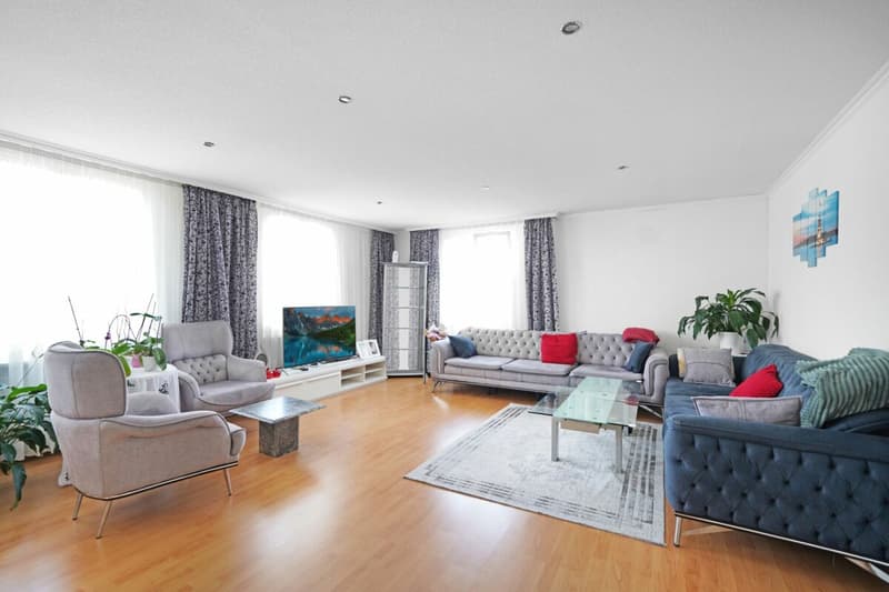 Maison d'habitation et de commerce attrayante avec 5% de rendement & potentiel d'expansion (10)