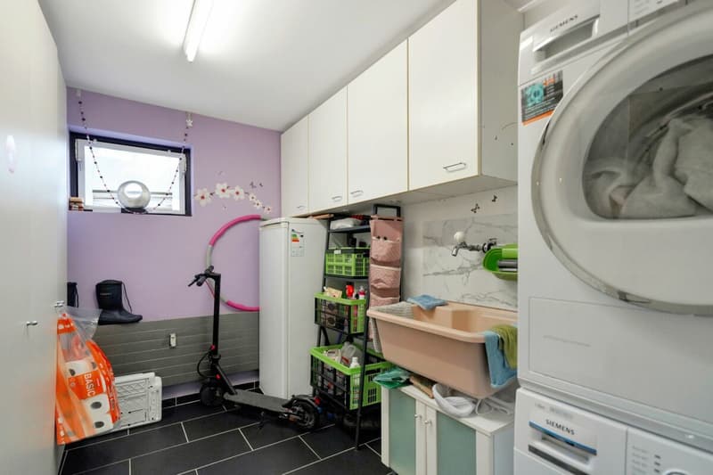 Neuwertige 4.5-Zimmer Wohnung an Top Lage in Flamatt (12)