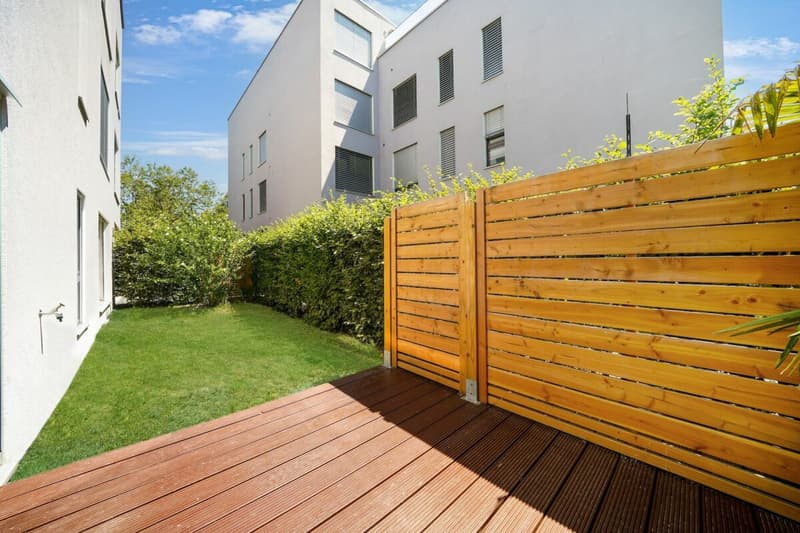 Neuwertige, helle 4.5 Zimmer Parterre-Wohnung in Stadtnähe (14)