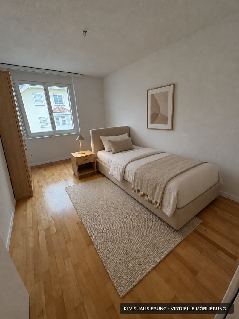 Renovierte 4.5-Zimmer-Dachwohnung mit Cheminée, Lift und Weitblick (7)