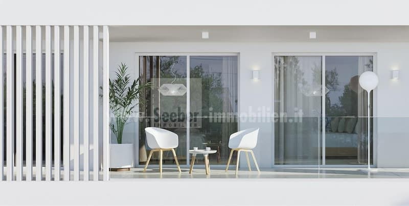 The White Residence: Ihr exklusives Zuhause mit großzügigen Fenstern, modernem Komfort und großer Terrasse. Entdecken Sie Ihre 2-Zimmer-Penthouse-Wohnung im 2.Obergeschoss – ein Lebensraum voller Freiheit. (1)
