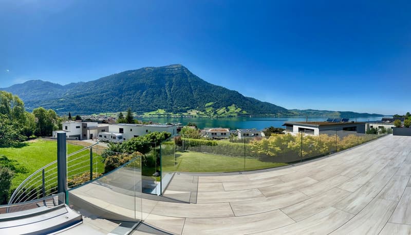 Exklusive 8.5-Zimmer-Villa mit Pool und Seeblick in Arth (2)
