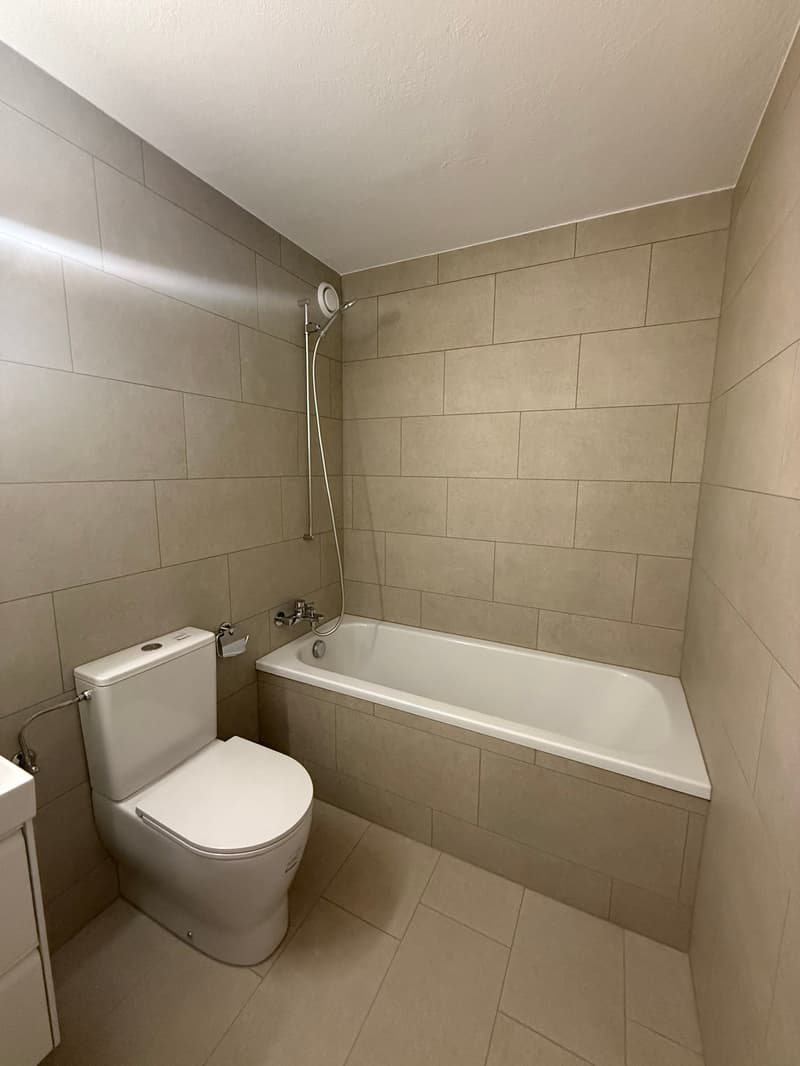 Erstvermietung nach Sanierung – moderne 2.5-Zimmer-Wohnung mit Balkon (8)