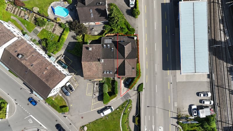 Historisches Mehrfamilienhaus mit drei Wohneinheiten in Langnau am Albis (1)