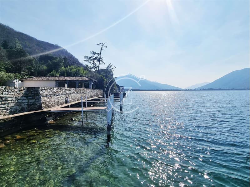 Appartamento di vacanza 2.5 locali direttamente sul lago a Bissone (2)