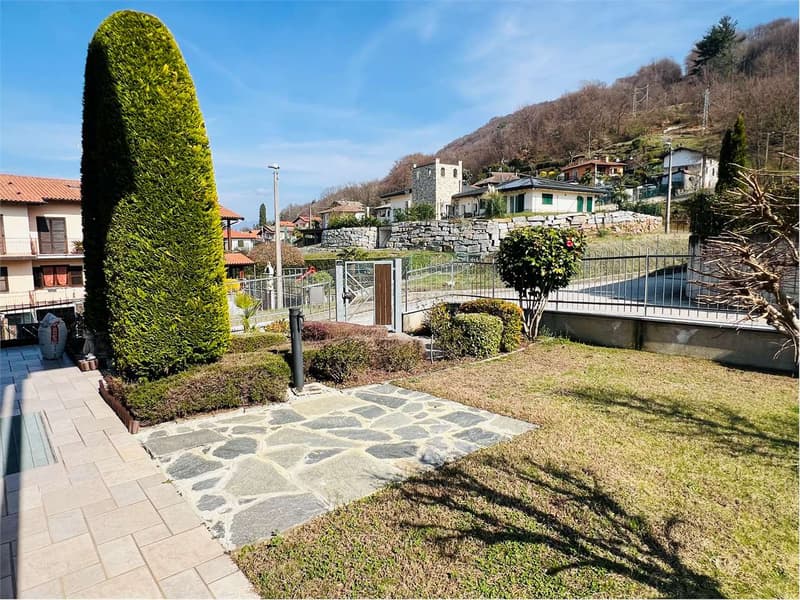 Villa in vendita a Marchirolo (6)