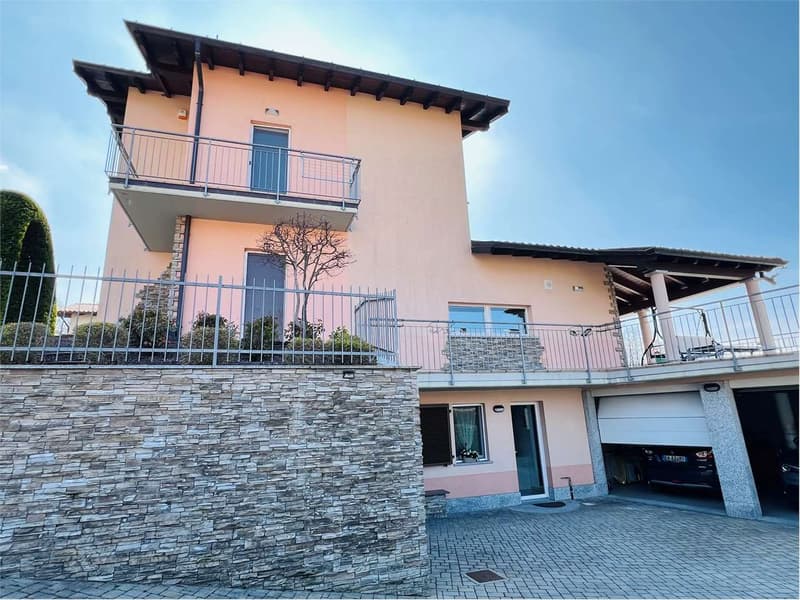 Villa in vendita a Marchirolo (3)