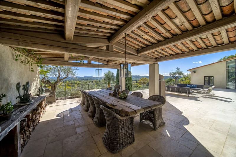 Incantevole casa di campagna con vista panoramica. (3)