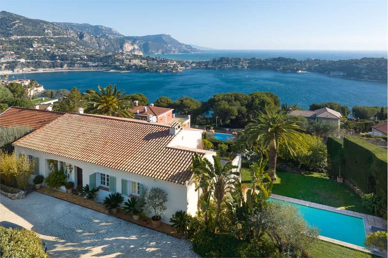 Villa affacciata sulla baia di Villefranche (1)