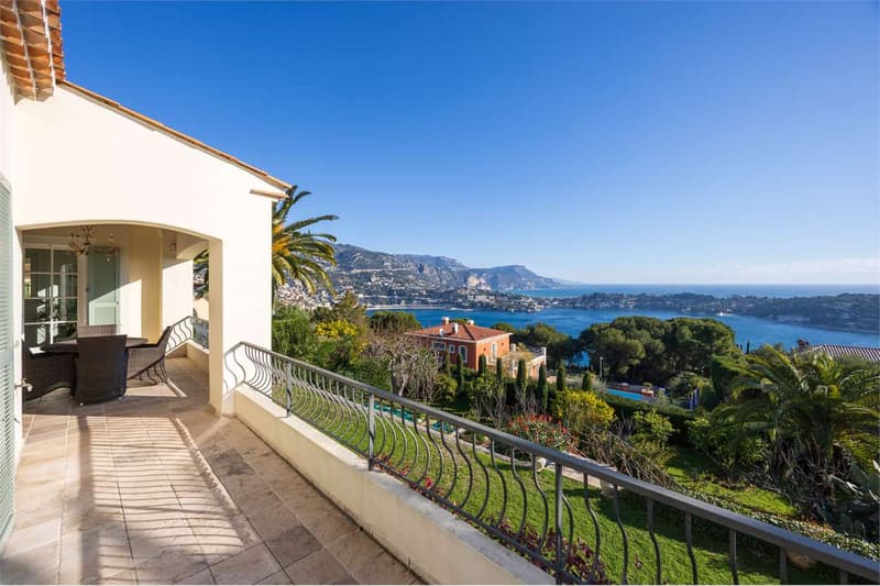 Villa affacciata sulla baia di Villefranche (8)