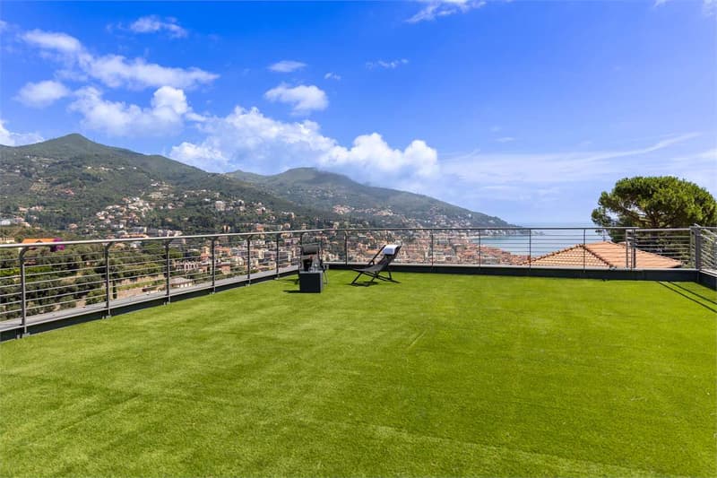 SUPERBO ATTICO CON VISTA MARE (9)