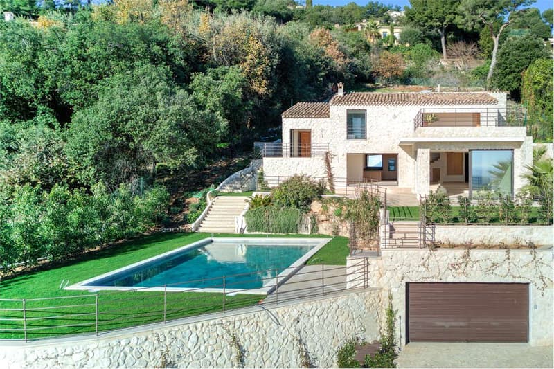 Villa neoprovenzale con magnifica vista sul mare (6)