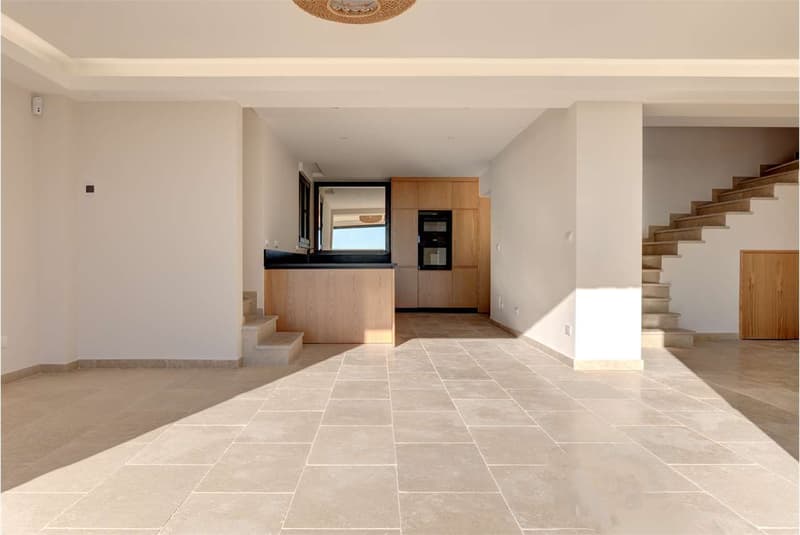 Villa neoprovenzale con magnifica vista sul mare (12)
