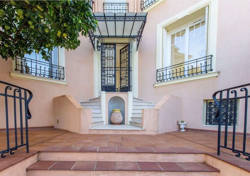 Splendida casa borghese Nizza porto (2)