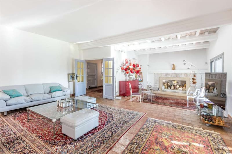 Prestigiosa Villa in Pietra da Taglio - Quartiere residenziale di Fabr (4)