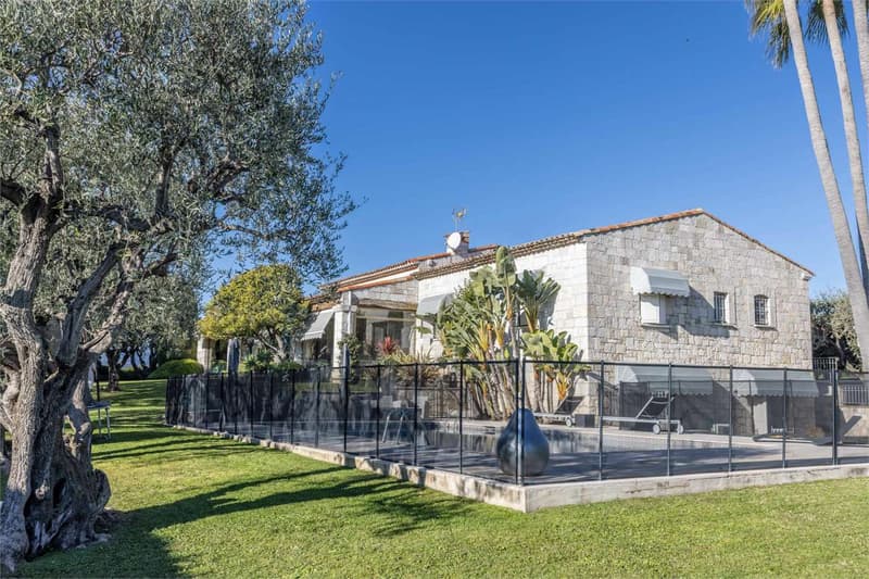 Prestigiosa Villa in Pietra da Taglio - Quartiere residenziale di Fabr (3)