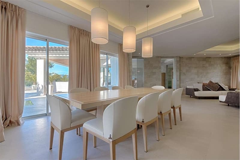Villa di Prestigio nel Cuore del Royal Mougins Golf Club (5)