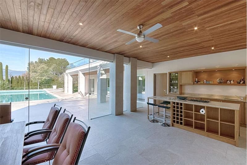 Villa di Prestigio nel Cuore del Royal Mougins Golf Club (4)