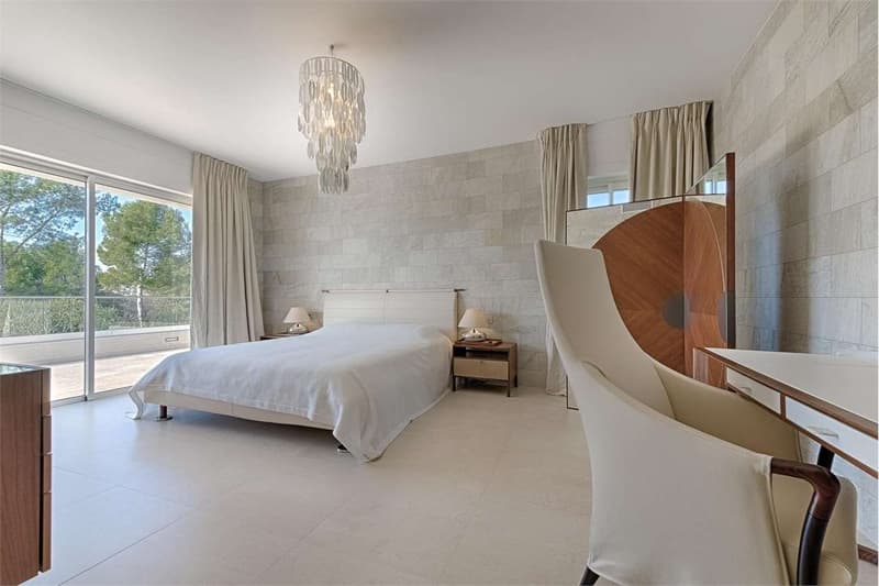 Villa di Prestigio nel Cuore del Royal Mougins Golf Club (7)