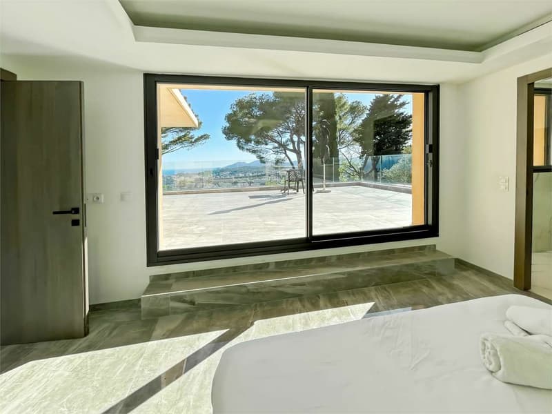 Villa contemporanea vista mare (11)