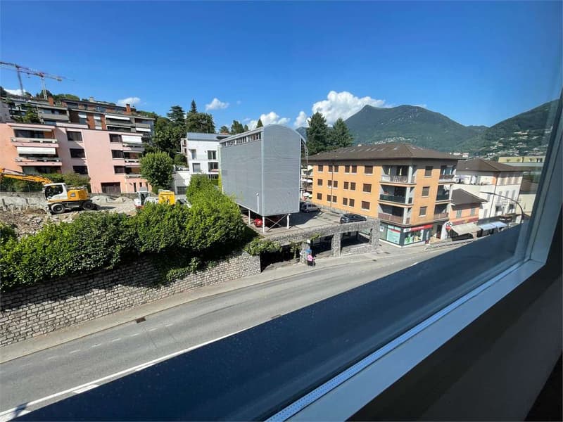 Affittasi spazio commerciale 200mq (3)