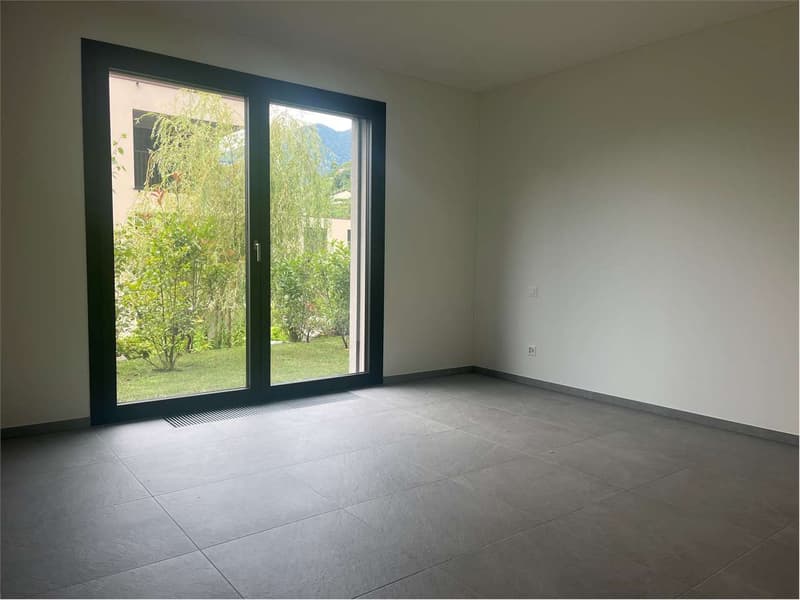 Gordola- bellissimo  appartamento 4.5 con grande giardino (7)