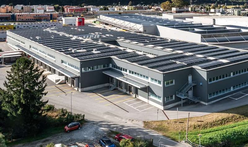 Affittasi spazio logistico /magazzino di ampia metratura a Cadenazzo (2)