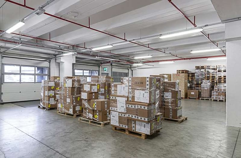 Affittasi spazio logistico /magazzino di ampia metratura a Cadenazzo (6)
