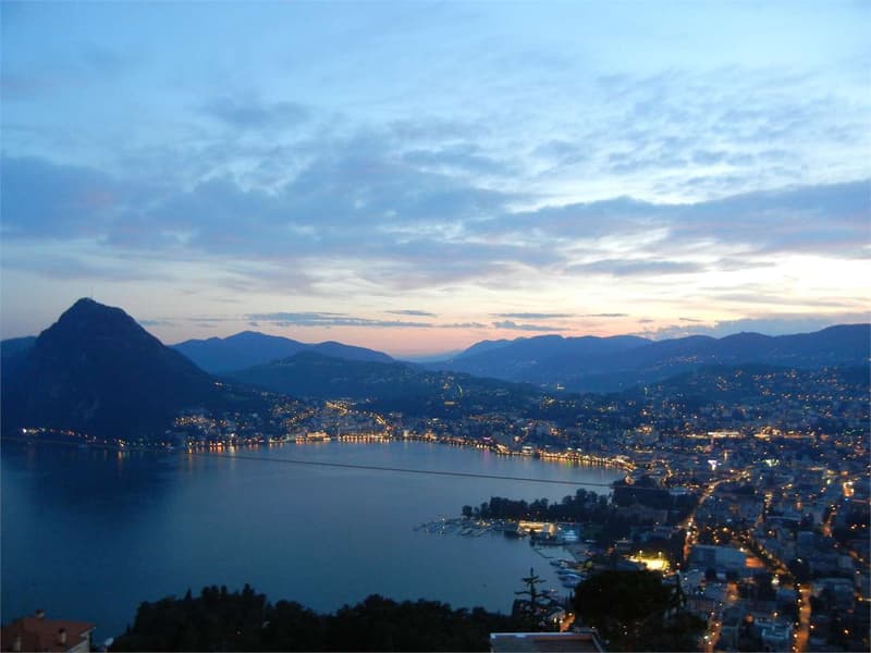 Casa indipendente con meravigliosa vista lago nel cuore di Aldesago (2)