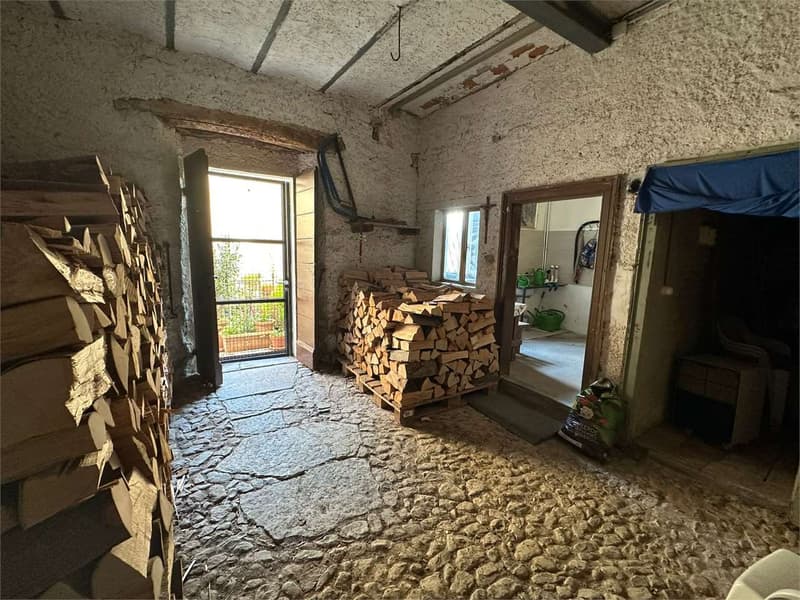 Casa indipendente con meravigliosa vista lago nel cuore di Aldesago (9)