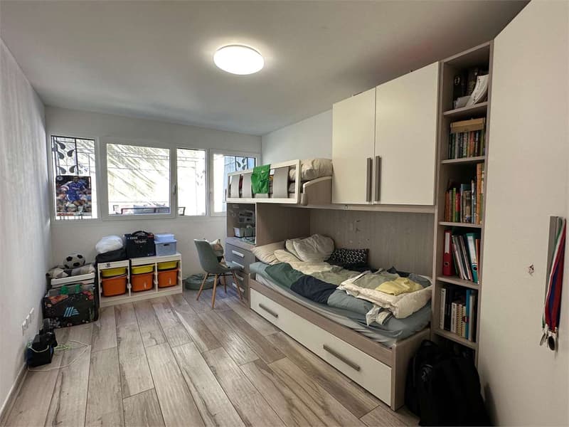Raffinato appartamento 3.5 locali con giardino privato a Sorengo (8)