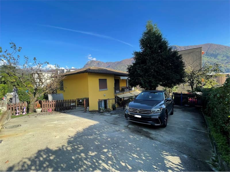 Villa Bifamiliare Ristrutturata - Ideale per Famiglie o Investimento (10)