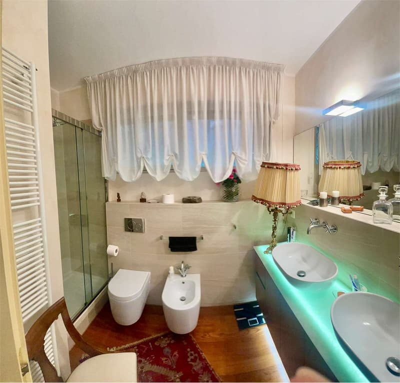 Prestigioso appartamento duplex con terrazza e meravigliosa vista lago (13)