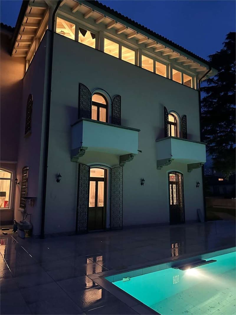 Balerna splendida villa con piscina (5)