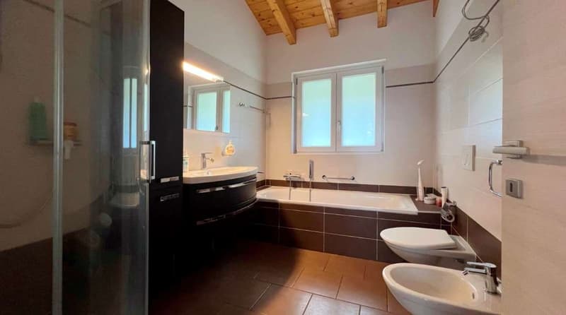 Porzione di casa bifamiliare in VENDITA, 4.5 locali (7)