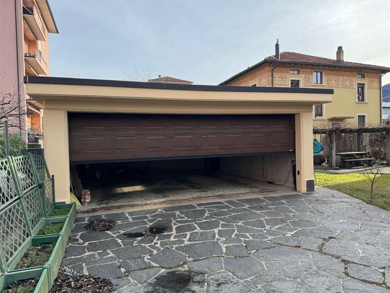 Casa signorile in affitto a Chiasso vicina al centro con grande giardi (8)