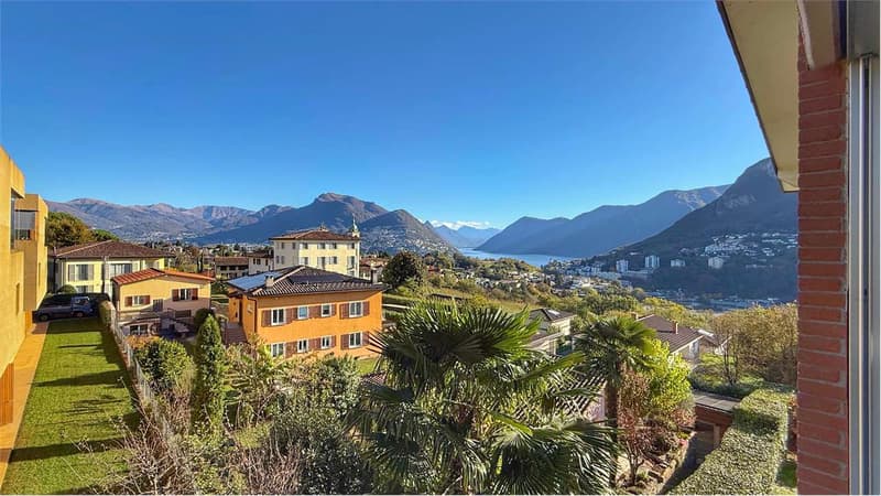 Stupendo attico duplex con vista lago in vendita (12)