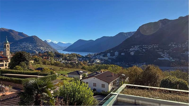 Stupendo attico duplex con vista lago in vendita (3)