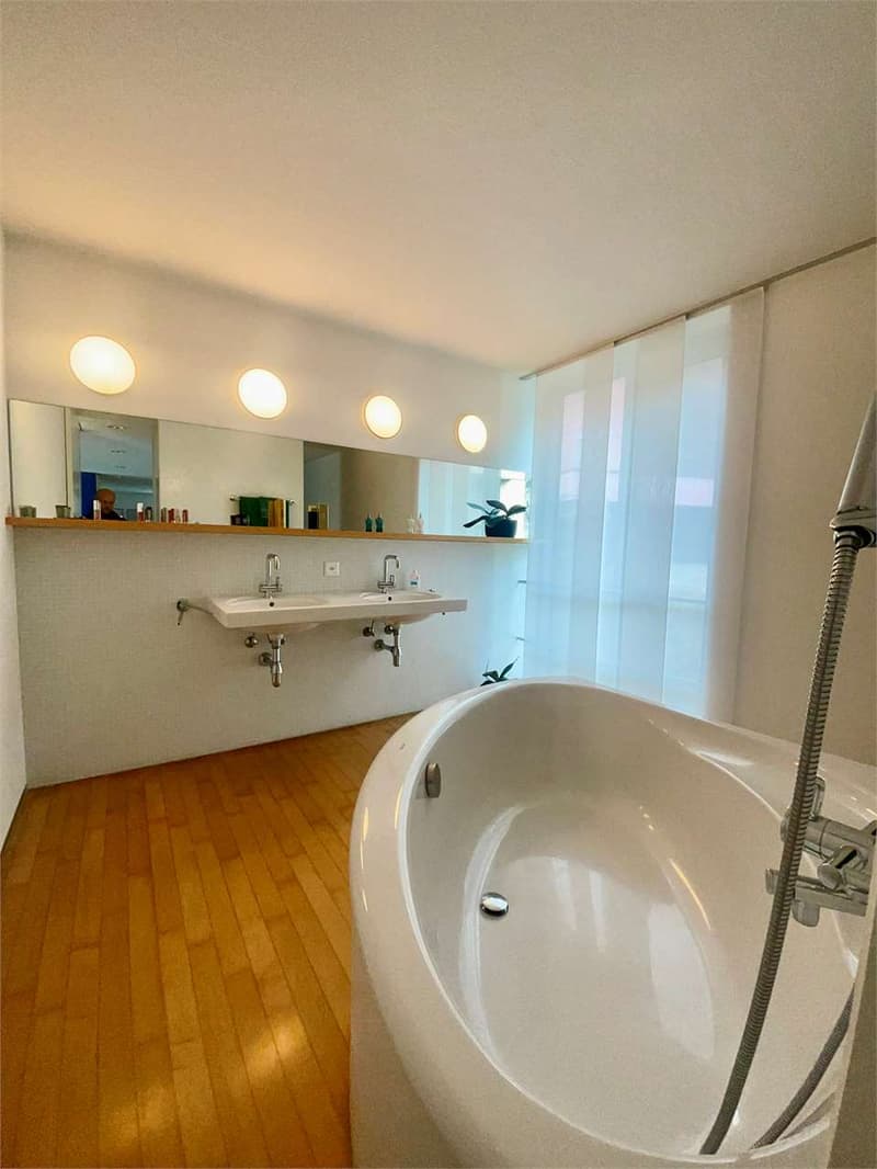 Splendida ed elegante villa dal design contemporaneo (9)