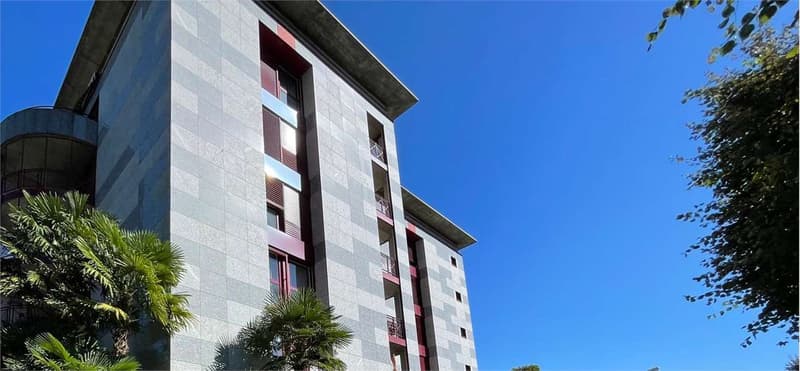 Affittiamo ufficio ammobiliato ad Agno con ampia terrazza (5)