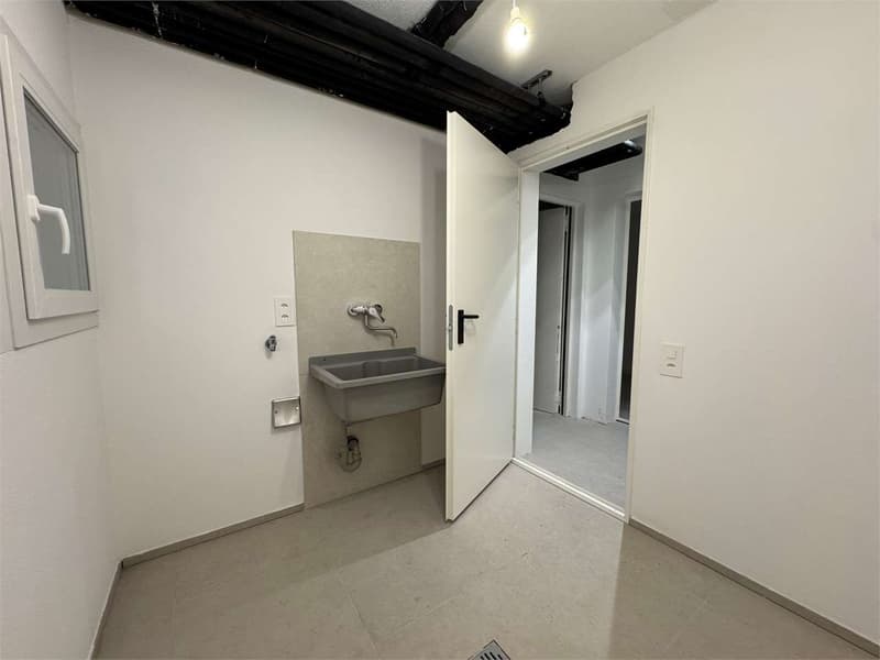 Meravigliosa villa di pregio triplex vista lago di 4.5 locali Brusino (13)