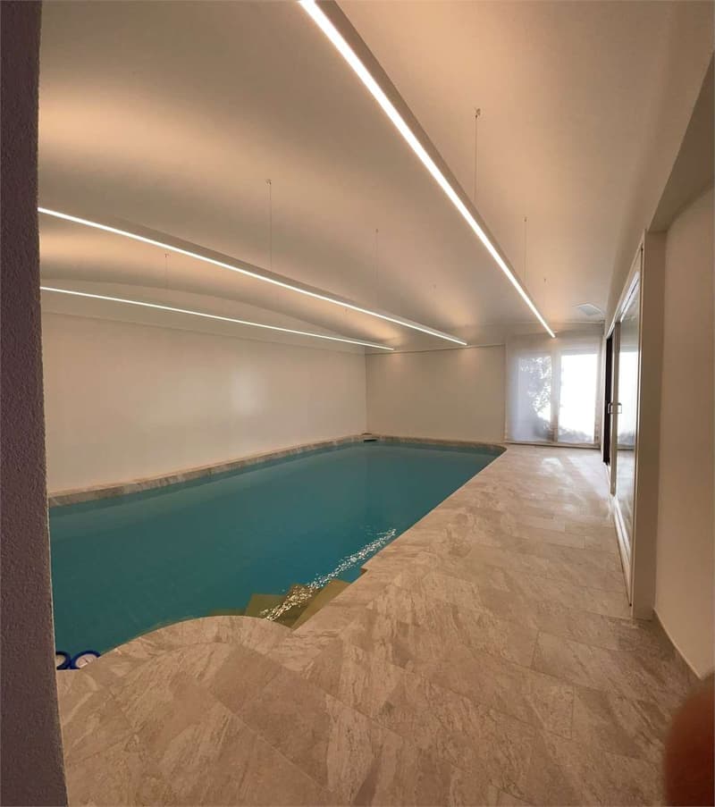 Esclusiva Villa con Area Wellness e Vista Aperta nel Verde di Vezia (3)