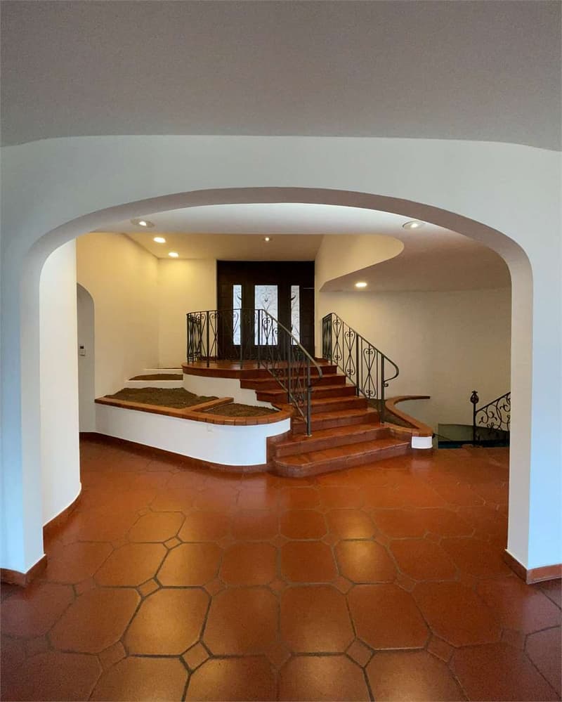 Esclusiva Villa con Area Wellness e Vista Aperta nel Verde di Vezia (5)