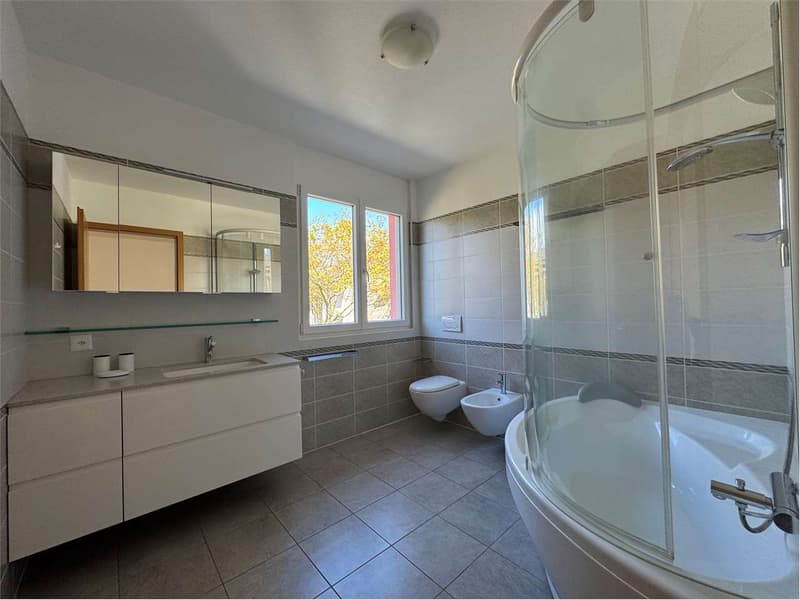 Villa 5.5 locali a Collina d'oro con vista lago mozzafiato (11)