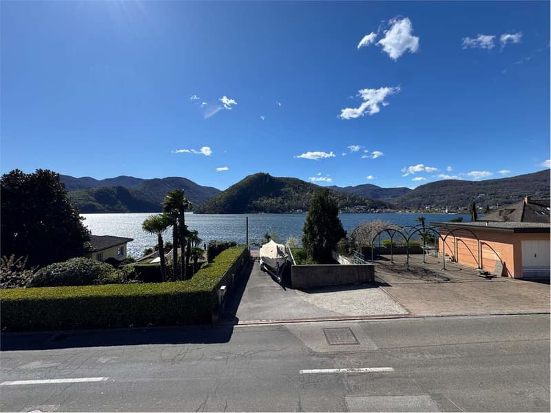 Villa 5.5 locali a Collina d'oro con vista lago mozzafiato (9)