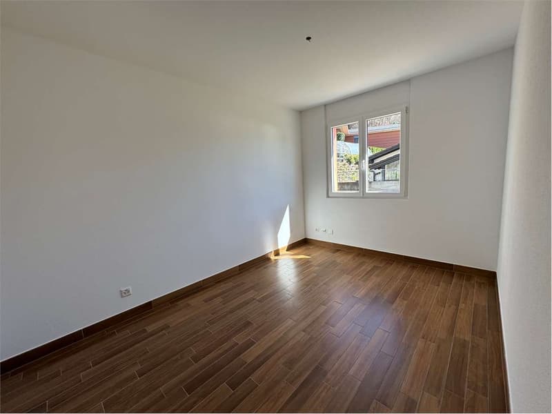 Villa 5.5 locali a Collina d'oro con vista lago mozzafiato (12)
