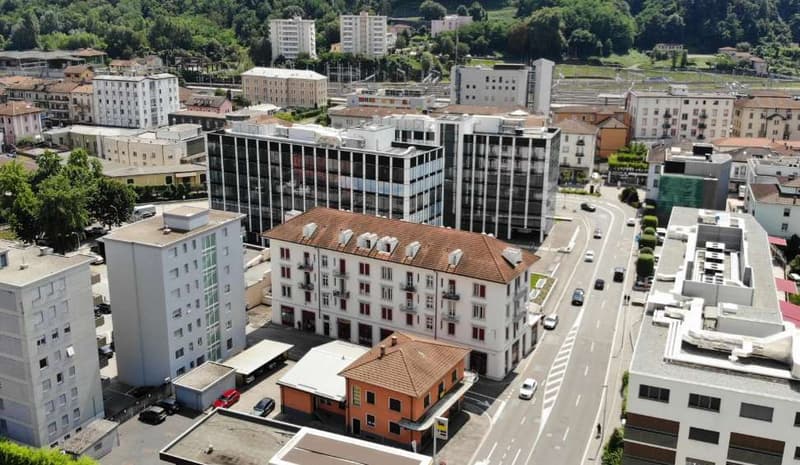 Vendesi Stabile a reddito zona chiasso (5)