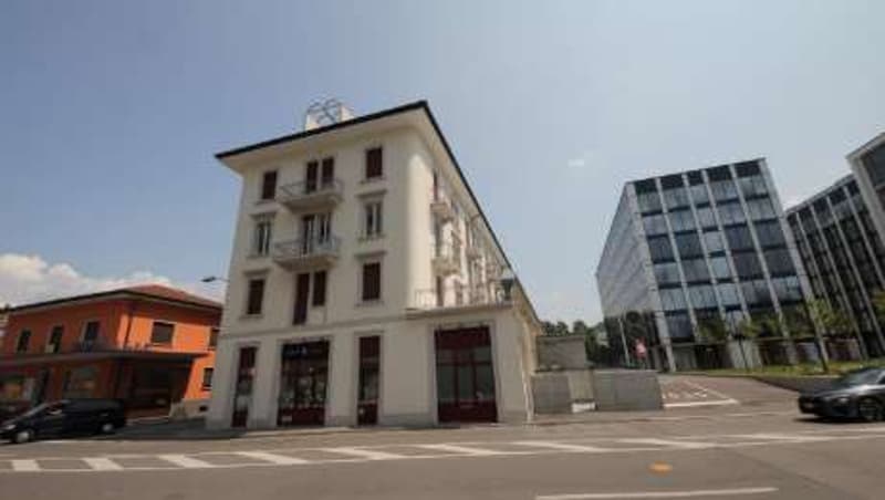 Vendesi Stabile a reddito zona chiasso (8)