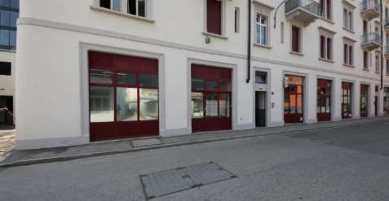 Vendesi Stabile a reddito zona chiasso (10)
