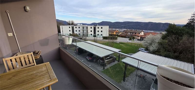 Luminoso appartamento 4.5 locali con terrazzo - Castel San Pietro (2)